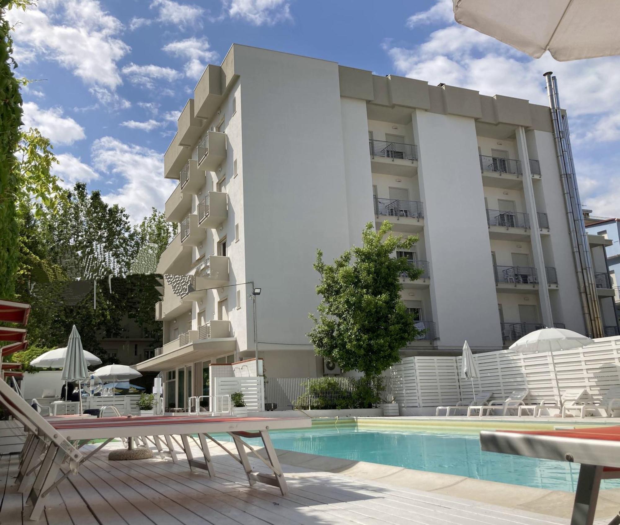 Hotel Villa Del Parco Rimini Kültér fotó