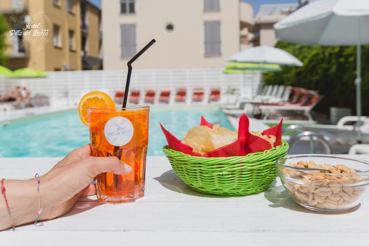Hotel Villa Del Parco Rimini Kültér fotó